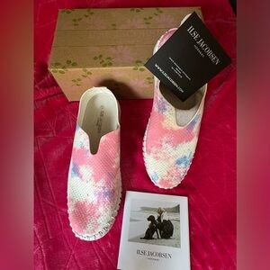 NEW, Ilse Jacobsen women’s tie-dye slip on shoes